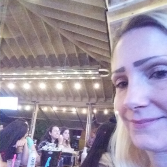 Meet your Posher, Teri - Picture 3 of 3